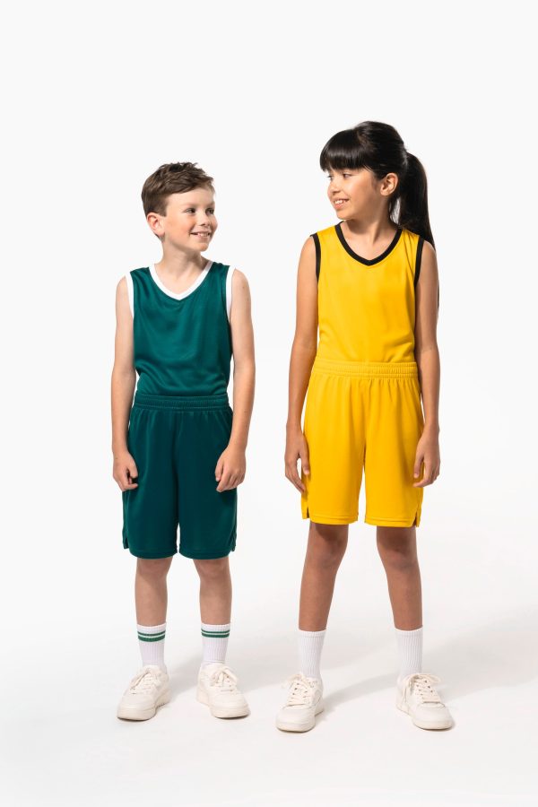 T-shirt de basquetebol de criança