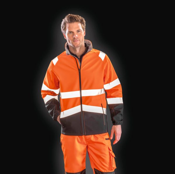 Casaco softshell de alta visibilidade
