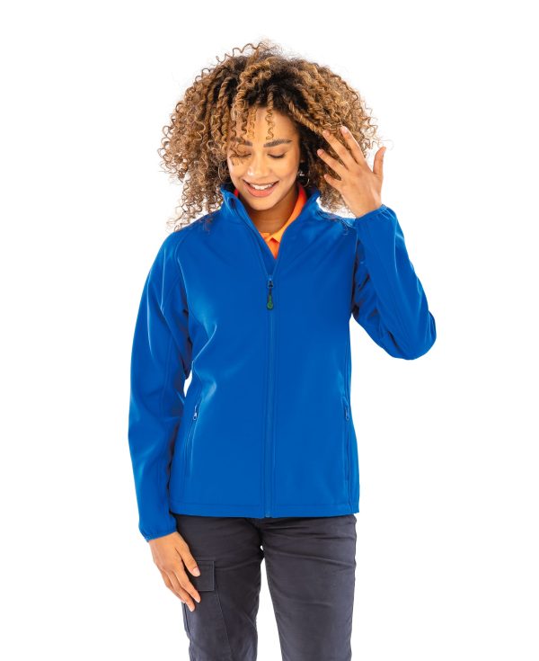 Casaco softshell em material reciclado de senhora
