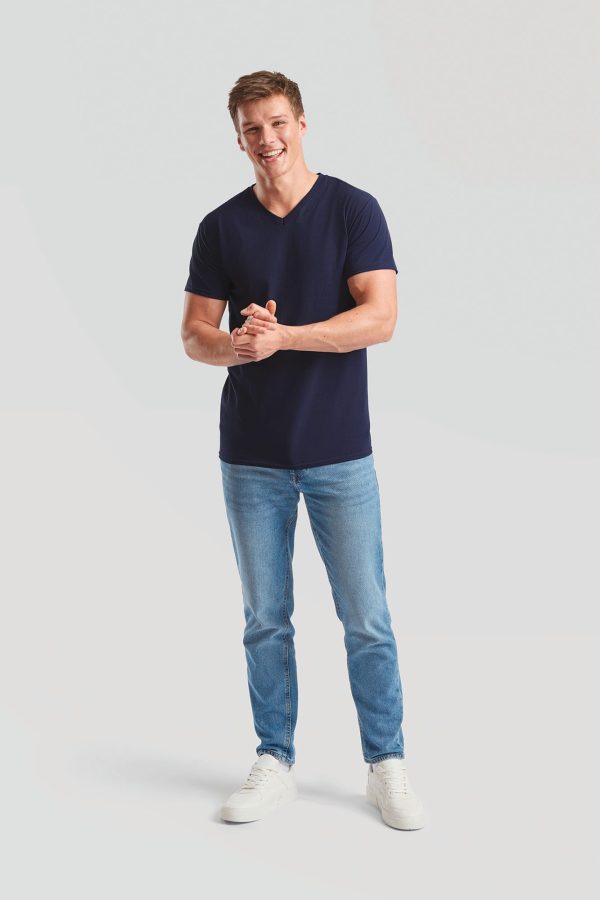 T-shirt valueweight com decote V (61-066-0)