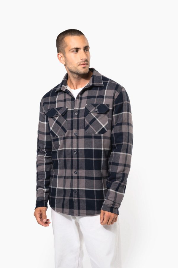 Camisa aos quadrados com forro em sherpa