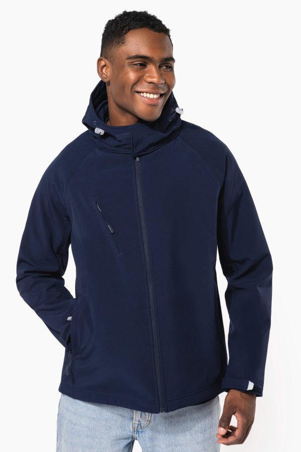 Blusão softshell com capuz amovível