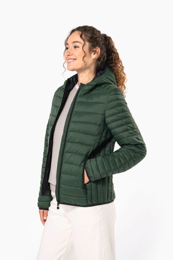 Blusão de senhora acolchoado leve com capuz