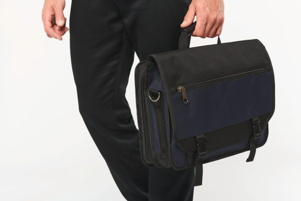 Saco para ferramentas e computador portátil