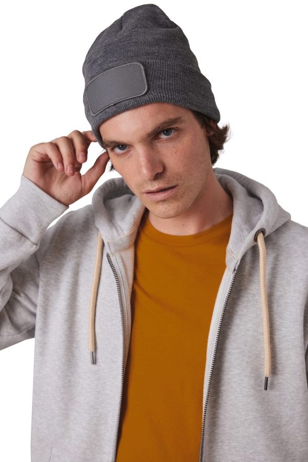 Gorro reciclado com patch e forro Thinsulate™