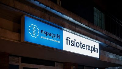 Reclame com caixa de luz